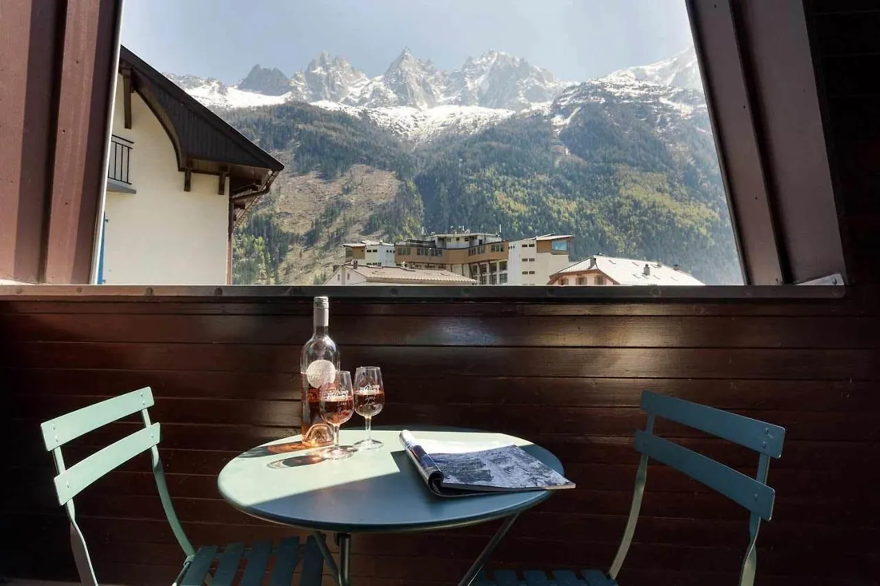 Apartment Lachenal - Alpes Travel - Alpes Travel - Central Chamonix - Sleeps 4