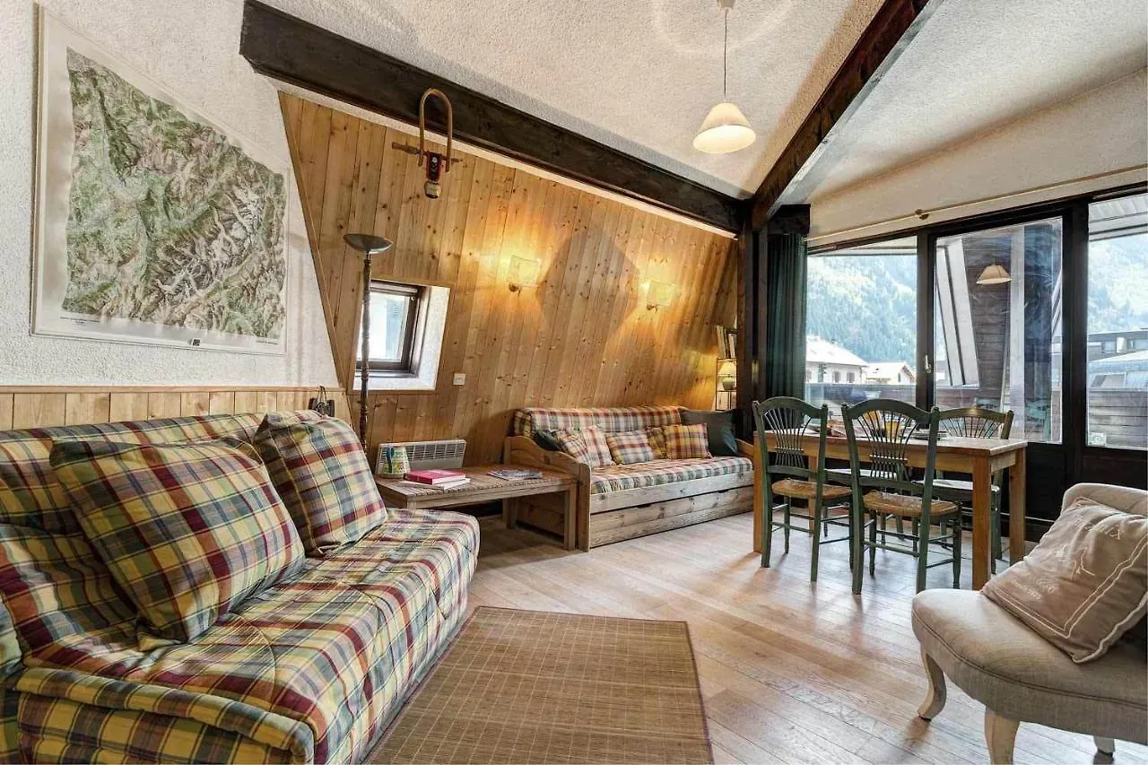 Apartment Lachenal - Alpes Travel - Alpes Travel - Central Chamonix - Sleeps 4 location