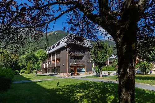 Apartment Lachenal - Alpes Travel - Alpes Travel - Central Chamonix - Sleeps 4